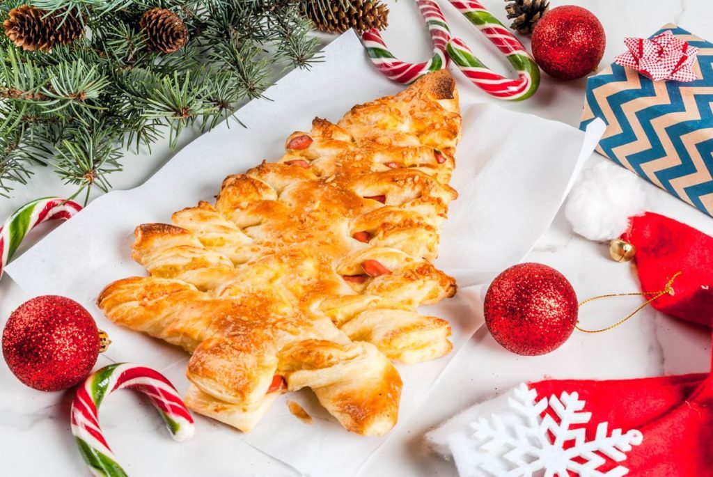 Albero di Natale di Pasta Sfoglia alla Nutella - Village Christmas Love